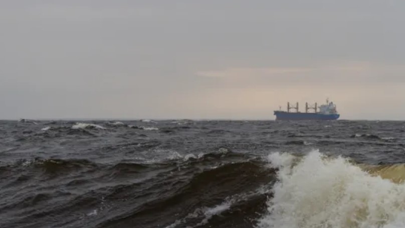 Израелски кораб с българи на борда е бил отвлечен от