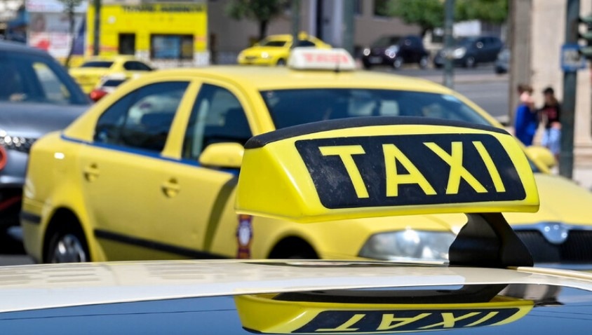 Стачката на таксиметровите шофьори в Гърция която започна тази сутрин