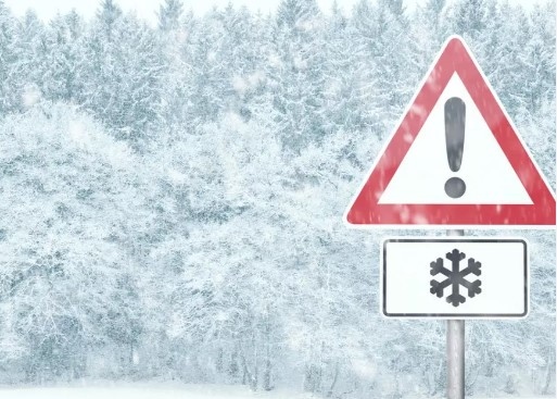 Червен код за опасно време в събота От НИМХ предупреждават