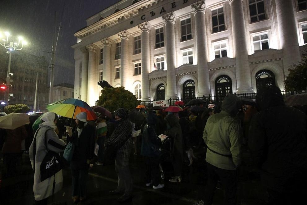 В международния ден за борба срещу насилието над жени