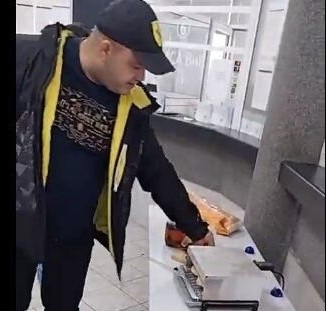 Mъж останал без ток цяло денонощие си донесе скара включи