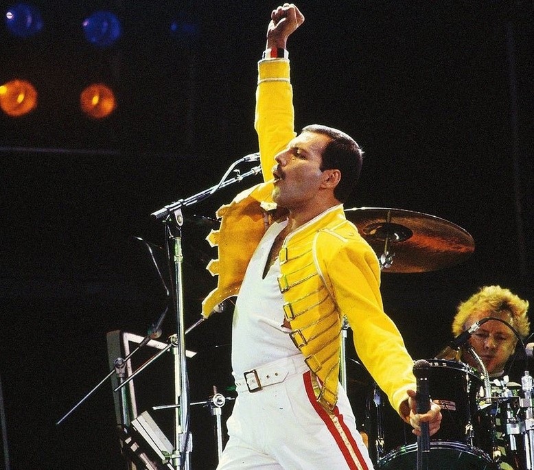 В ексклузивни нови снимки генерирани от AI в системата Midjourney