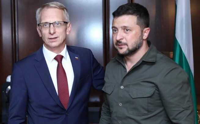 Украинският президент Володимир Зеленски е разговарял по телефона с българския