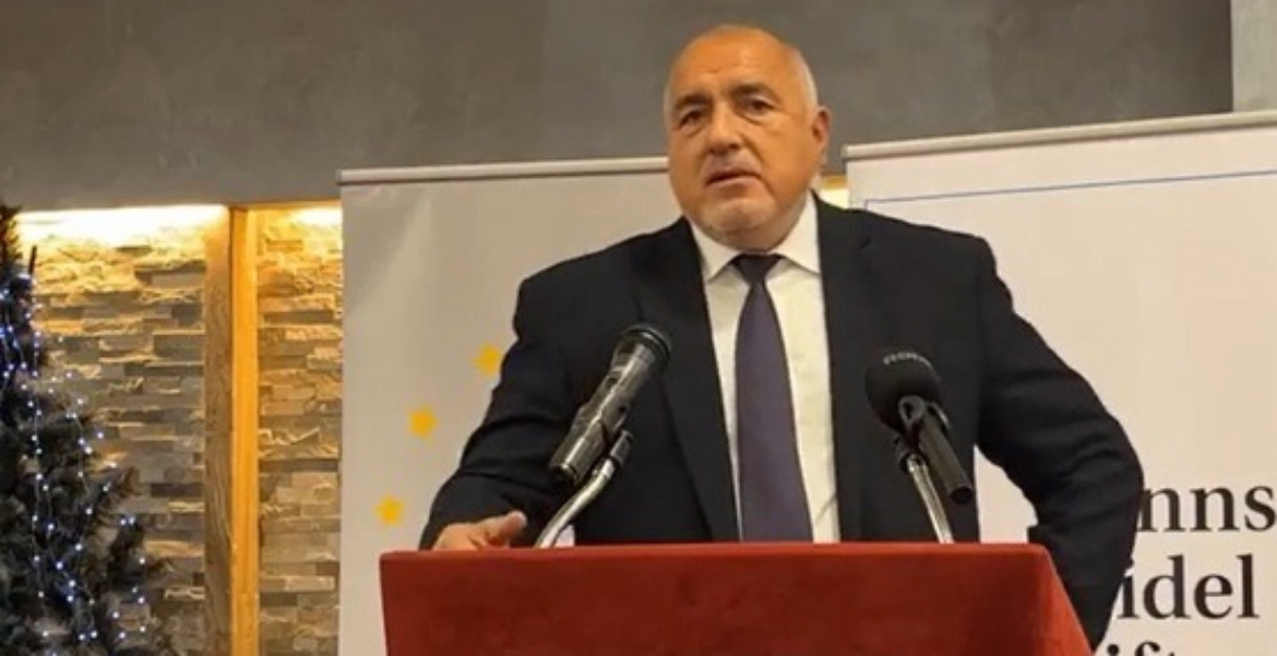 Лидерът на ГЕРБ Бойко Борисов нарече управленската сглобка паянтова пред