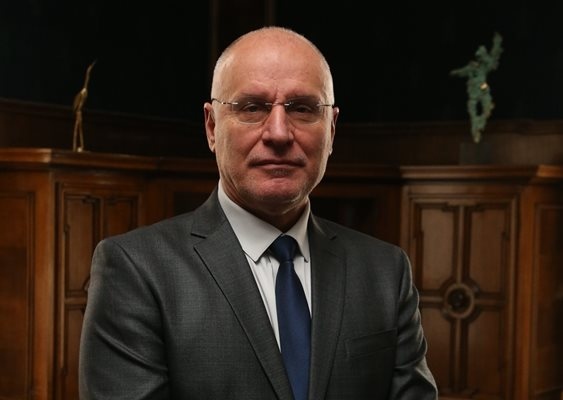 Бяхте в екипа довел ни  до чакалнята пред еврозоната