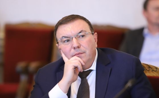 Министърът на здравеопазването да отмени протокола за освобождаване на д р