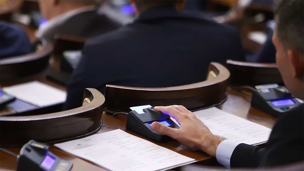 Със 164 гласа депутатите приеха на първо четене промените в