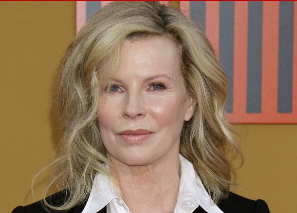 Емблематичната актриса и бивш модел Ким Бейсинджър която стана известна