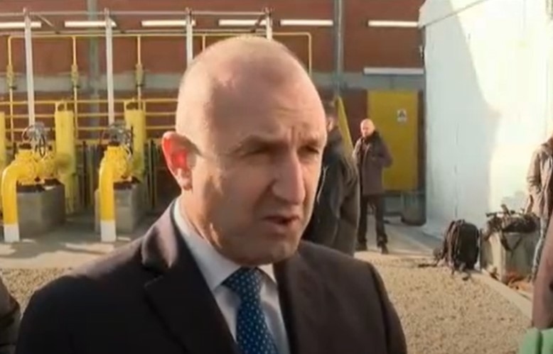 На церемония в Ниш президентите на Сърбия и България