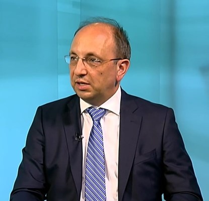 Аз съм за проста и красива данъчна система с единна