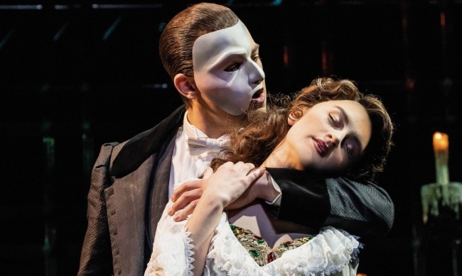 Фантомът на операта прочутата постановка от Уест Енд и Бродуей