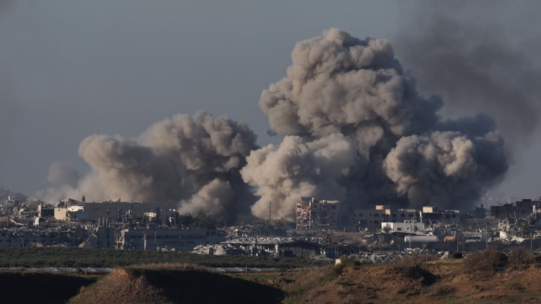 Израелските отбранителни сили започнаха широкомащабна офанзива в град Тулкарм на