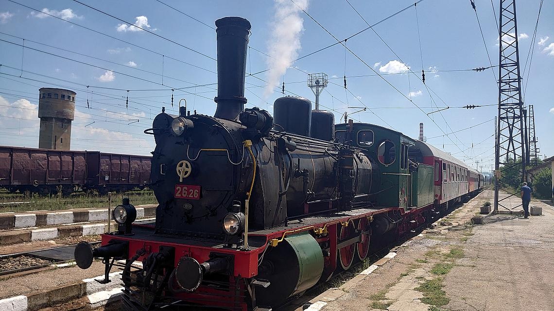 БДЖ организира Коледно пътуване с парен локомотив по маршрута София