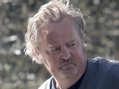 Матю Пери никога не е спирал наркотиците обяви приятел на