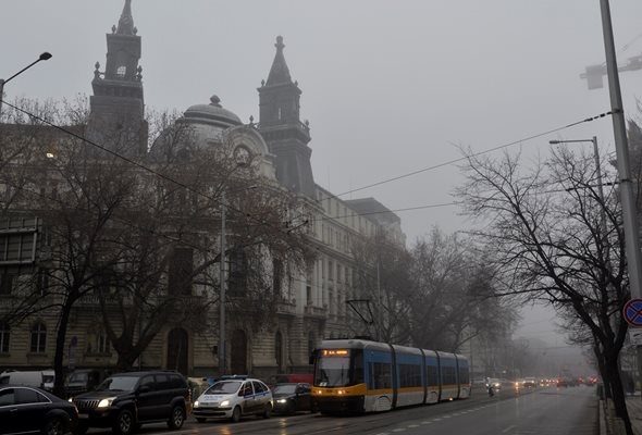 Снимка: И днес опасно мръсен въздух в София и още 10 града