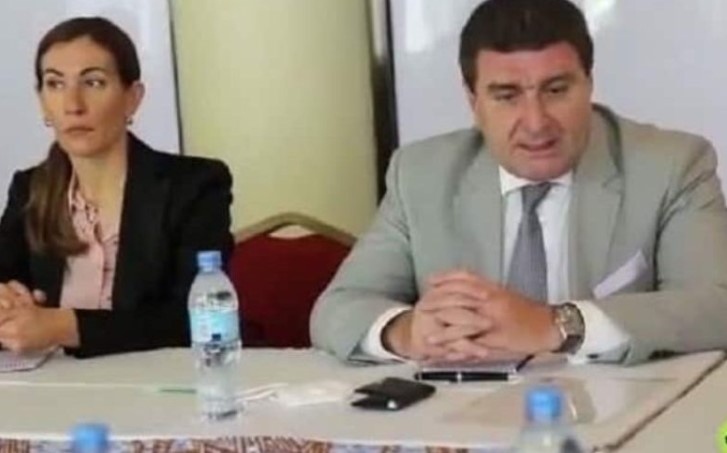 Бившата министърка на туризма Николина Ангелкова е посипана със златен