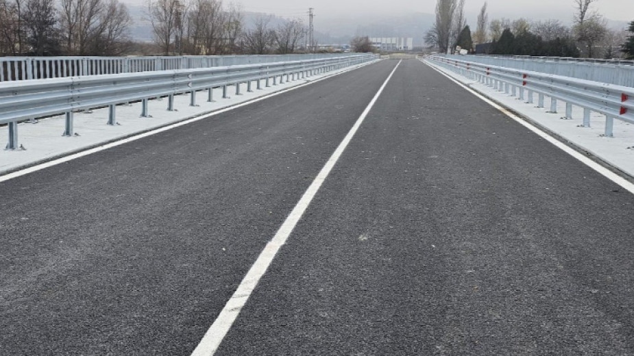 След две години чакане обикаляне протести и блокади на автомагистрала