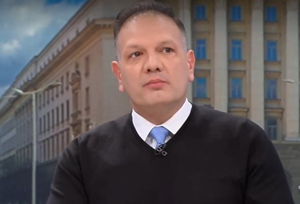 Демонтажът на Паметника на Съветската армия съвпадна с възможна малка