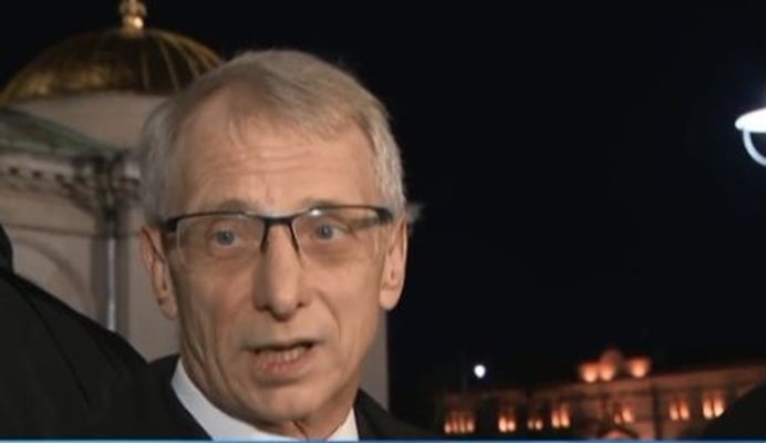 Да имат много хубави и уютни срещи тази вечер и