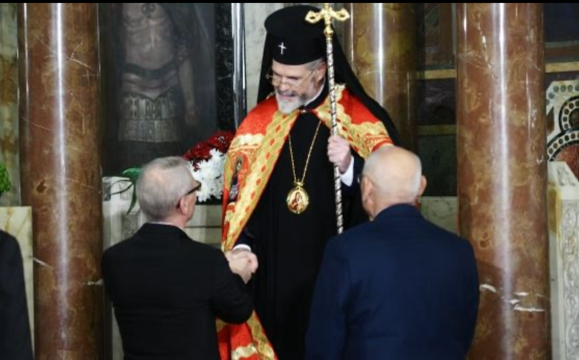 Западно и Средноевропейският митрополит Антоний води празничното богослужение за Бъдни