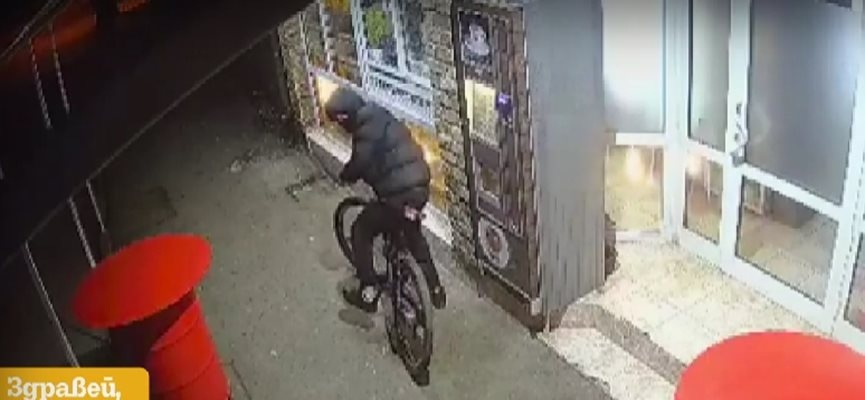 Мъж открадна кутия с дарения за болно момиче във Враца Охранителна камера