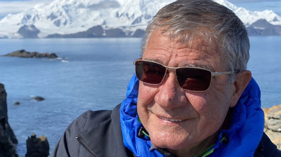 Първата група на 32 ата национална антарктическа експедиция отлита утре за