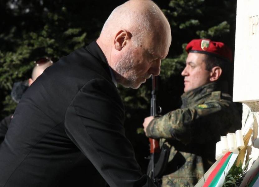 Дискутира се присъединяването на България към операцията в Червено море