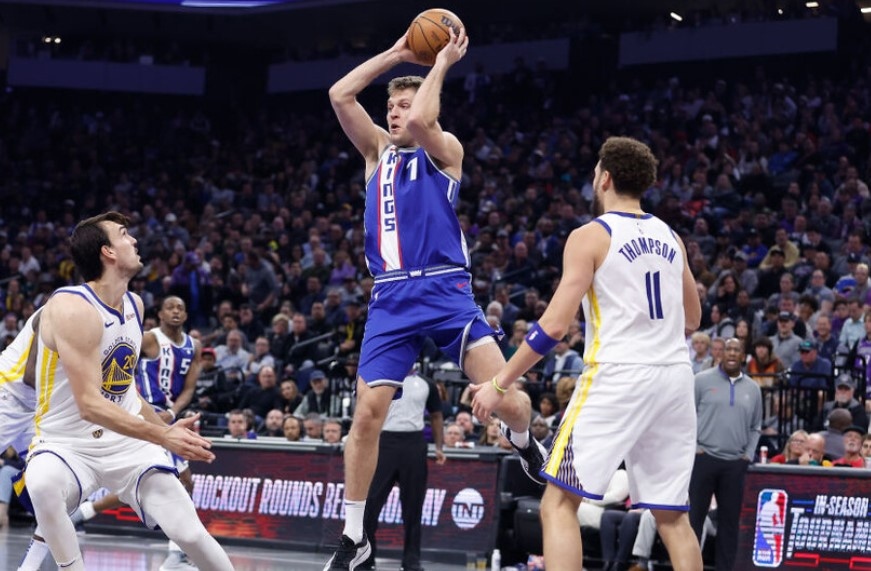 Българският баскетболист Александър Везенков попадна сред десетте най добри европейски играчи през 2023 а