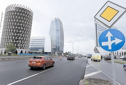 Затварят за две години и половина локалното платно на бул