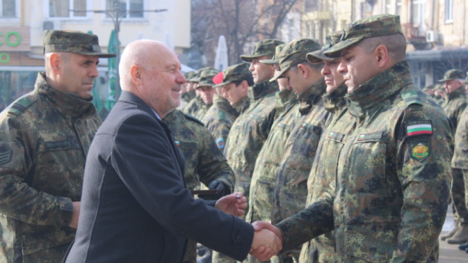 България няма да изпраща нито кораби в Червено море нито