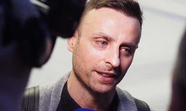 Призовавам Търговския регистър да изиска да бъде вписан Михаил Касабов