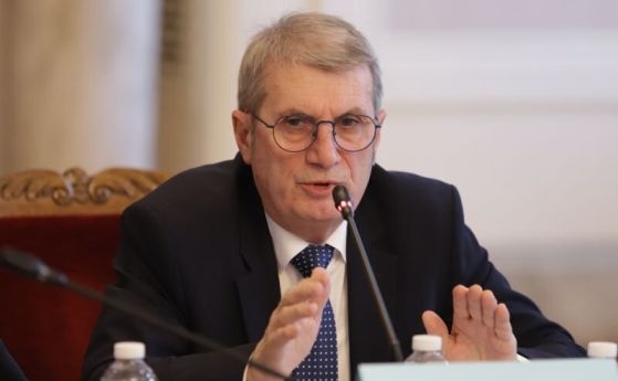 Няма да остана министър след ротацията каза пред журналисти министърът