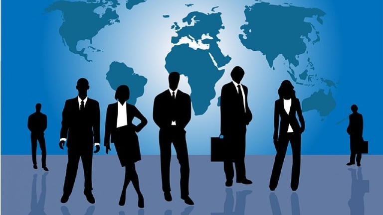 Младите българи често получават образованието си у нас с една