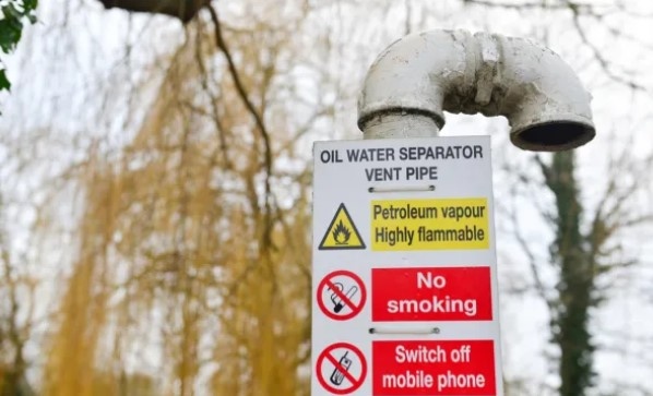 Поради неизвестна причина във водоснабдителната система на Закинтос водата е