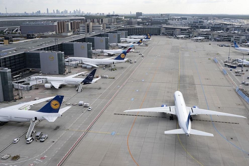 Летище Франкфурт съобщава, че през следващите дни вероятно много полети