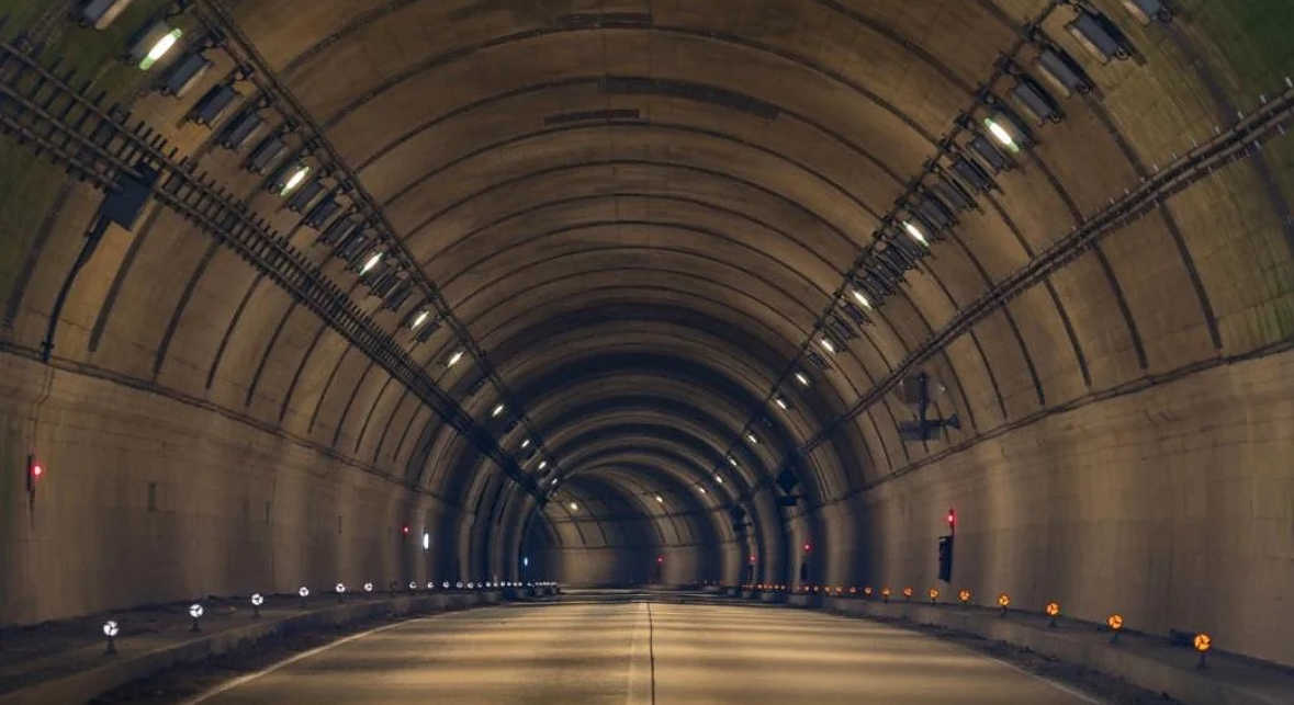 Планът за нов тунел и път под Шипка по долината