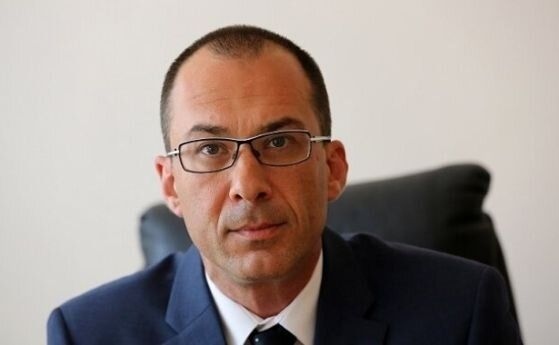 Настоящият председател на Комисията за защита на потребителите Стоил Алипиев