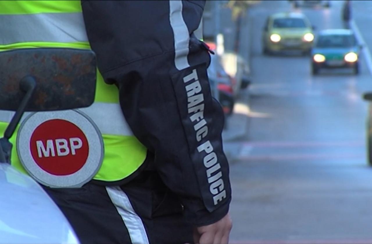 От днес шофьорите могат да проверят все още невръчените си