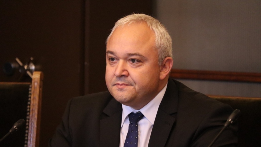 Разследват ощетил ли е МВР бившият министър Демерджиев с 81,5 млн. лева два дни преди да сдаде поста
