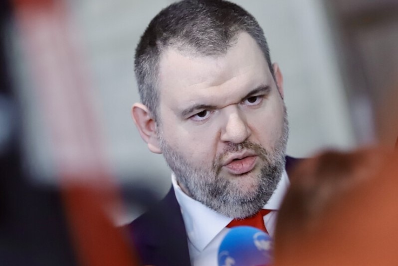 Прокуратурата трябва да започне да съобщава какво прави и как