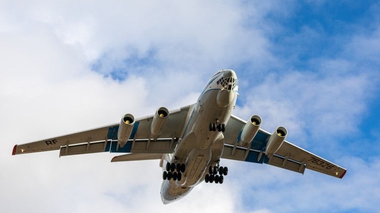 Доставят в петък черните кутии на сваления самолет Ил-76 за разшифроване