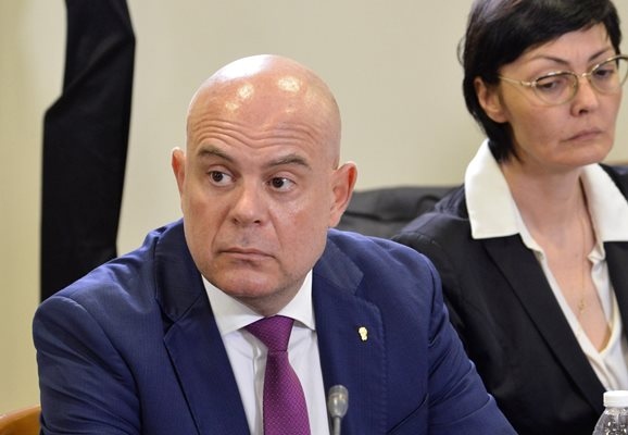Върховният административен съд отхвърли жалбата на бившия главен прокурор Иван
