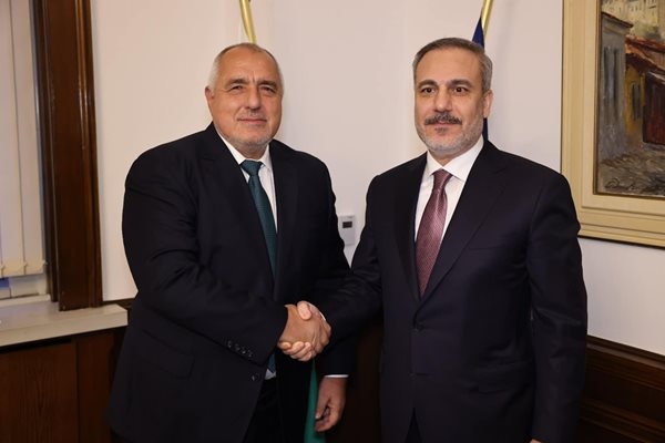 Уверих министър Фидан че България ще продължи да подкрепя европейския