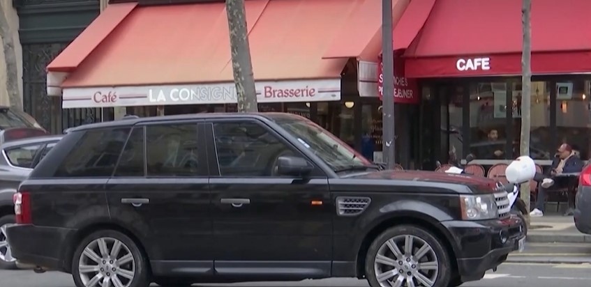 Властите на Париж наложиха нови ограничения за джипове и големи