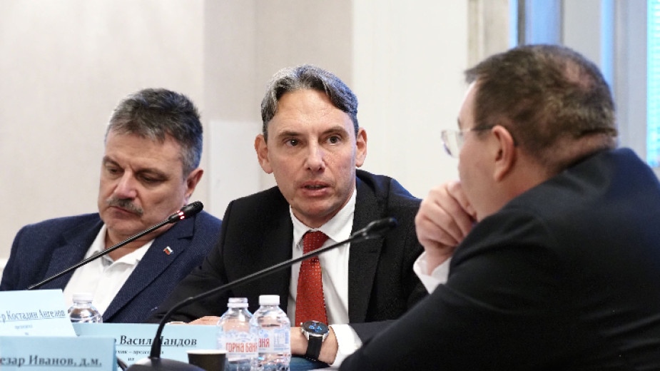 Държавата отново ще преработва проекта на Национална здравна стратегия която