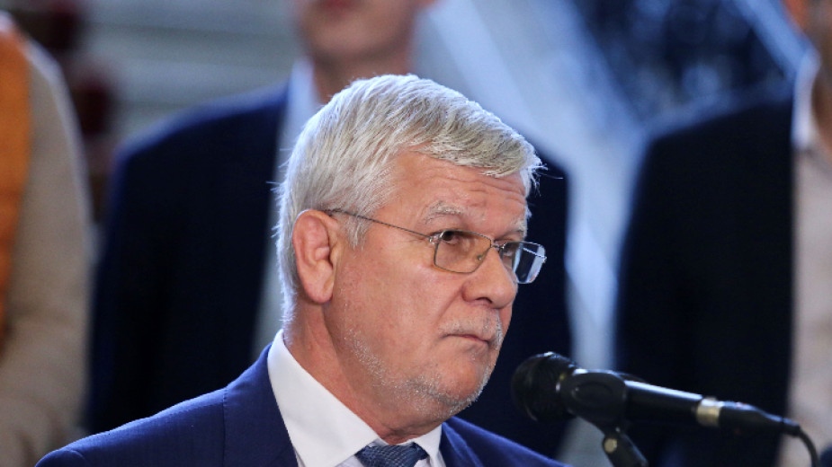 Правителството е отправило ново предложение към зърнопроизводителите и се надява