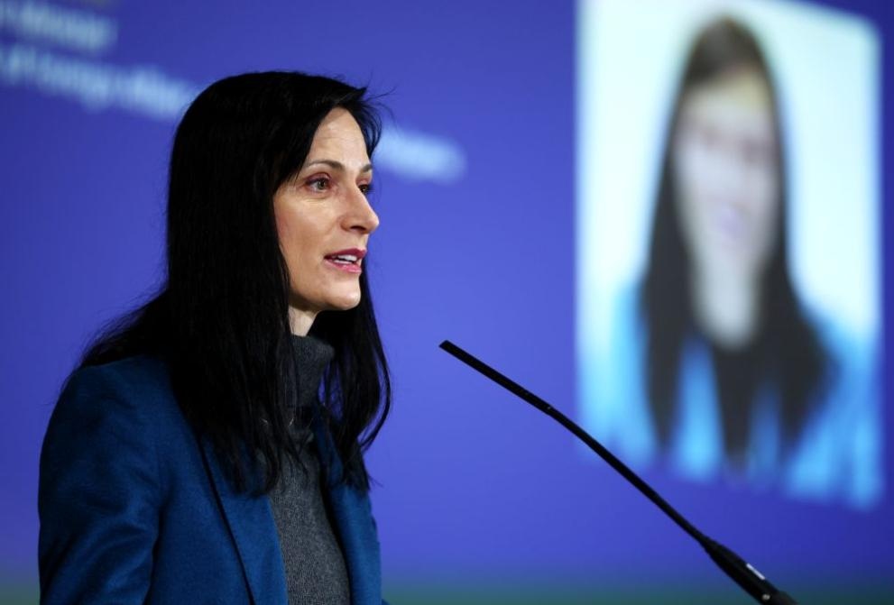 Вицепремиерът и министър на външните работи Мария Габриел награди служителите