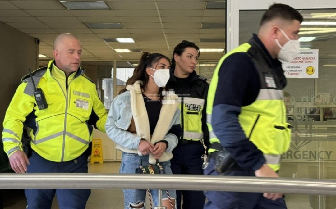 Катрин Йорданова позната още като Мис Силикон 2022 е задържана