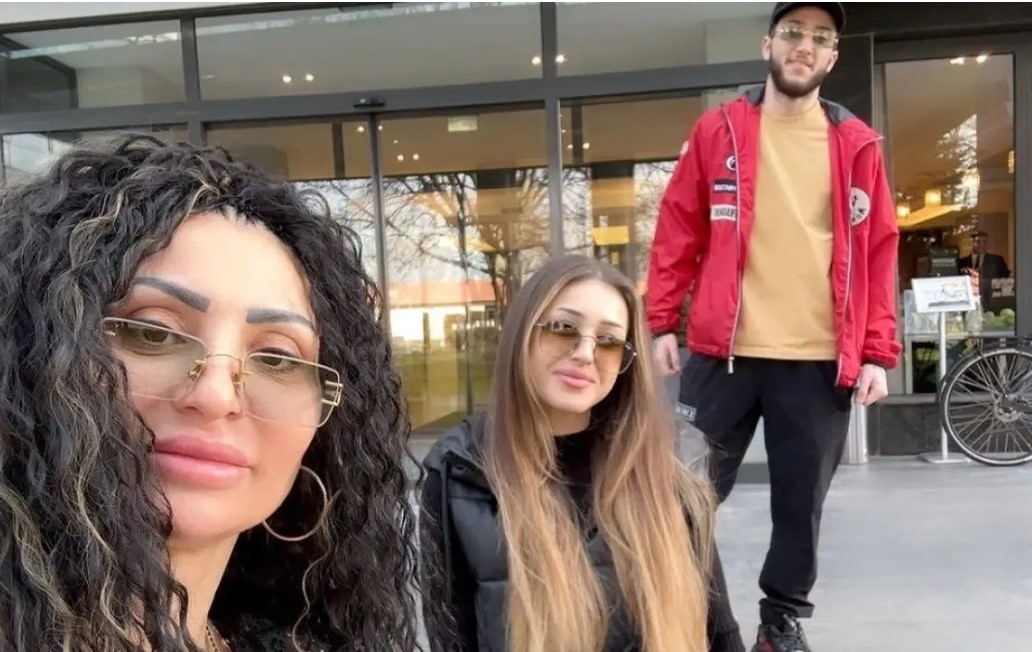 Синът на Софи Маринова Лоренцо пак е хлътнал до