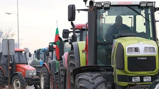 Продължават протестите на част от земеделските производители  които планират днес отново